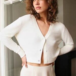Aritzia Wilfred Free Cropped Cardigan Cream in S